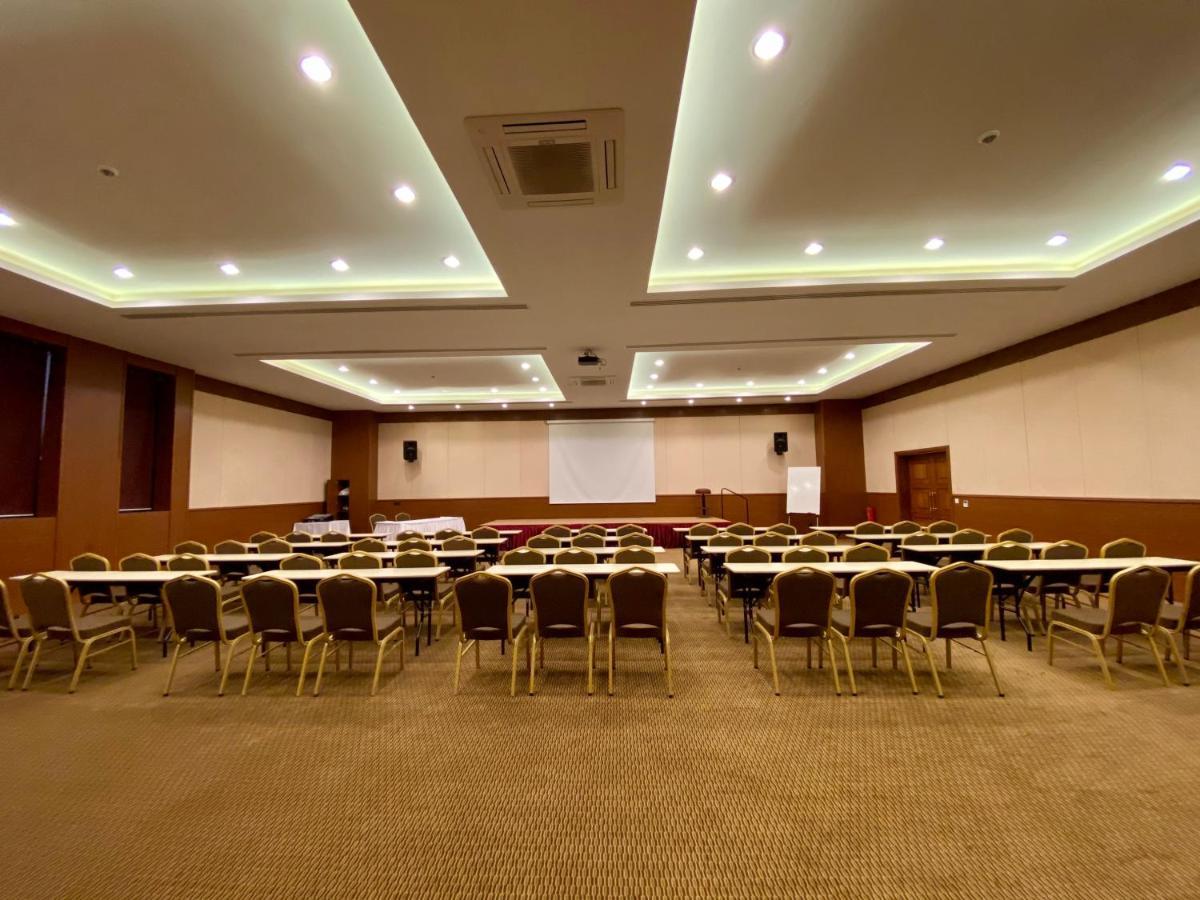 Perissia Hotel & Convention Centre Ürgüp Buitenkant foto